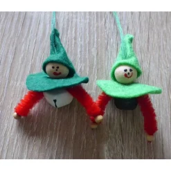 Sale vier kleine Filzwichtel mit Glöckchen - (2x grün-rot-weiß + 2x grün-rot-schwarz) Baumschmuck