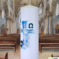Wasser des Lebens – Moderne Osterkerze religiös mit blauem Kreuz in Wellenform, Fischen & Wellen Osterkerzen