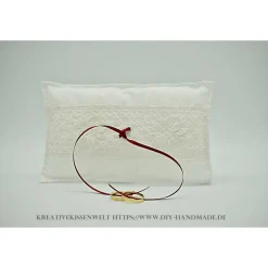 Ringkissen|Handmade-in-Franken Weißes Ringkissen mit handgehäkelter Baumwollspitze, Unikat, 20x12 cm für Deine Hochzeit
