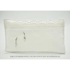 Weißes Ringkissen mit Spitze und Angelhaken – Handgemachtes Unikat für Hochzeit & Trauung, 19.5x11 cm Ringkissen