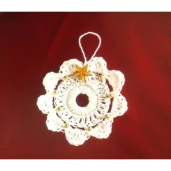 Best Weihnachts-Häkelkränzchen in weiß mit Perlen und Sternchen verziert Baumschmuck