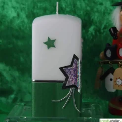 Online Weihnachtskerze mit Weihnachtsstern und Sternenschweif mit Strass-Steinen grün, weiß, silber, Quaderform Kerzen & Beleuchtung
