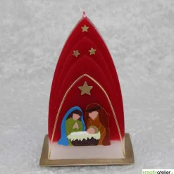 Online Weihnachtskerze personalisierbar – Kuppelmotiv rot-weiß mit Christkind, Maria und Josef, handgegossen Kerzen & Beleuchtung