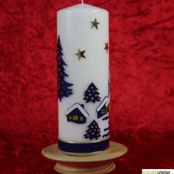 Best Weihnachtskerze personalisierbar – weiße Kerze mit Weihnachtsdorf, ideal als Weihnachtsgeschenk oder Adventsdeko Kerzen & Beleuchtung