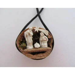 Baumschmuck|Momunder - Momente voller Wunder Weihnachtskrippe - Krippe in Walnuss mit Moos