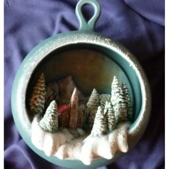 Weihnachtsdeko|Keramikarte Weihnachtskugel mit Landschaft zum hängen oder stellen