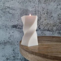 Outlet Wellenkerze I Geometrische Kerze I Dekorative Kerze aus Sojawachs I Home Decor I Hingucker I Minimalistisch Tischdekoration