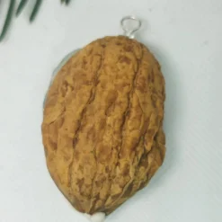 Outlet Wichtel in Walnussschale – Christbaumschmuck aus Polymer Clay Baumschmuck