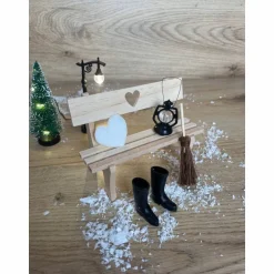 Best Wichteltür Wichtel Zubehör Holzbank mit Herz / Gummistiefel / Besen / Laterne Wichtelzauber