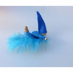 Wichtel-Zwerg auf Feder, Geschenk Geburt, Taufe, Frühlings-Deko Geschenke