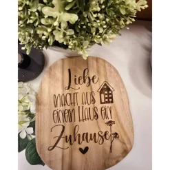 Willkommensschild aus Teakholz mit Gravur Tischdekoration