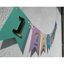 Dekoration|TiJaPapierDeko Wunderschöne Girlande zum ersten Geburtstag in Pastellfarben mit goldenen Zahlen 1. Geburtstag Wild One