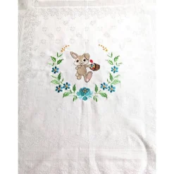 Ostertischdeko|Handmade by Helena Wunderschöne kleine Tischdecke oder Mitteldecke mit Osterhase und Blütenzweig