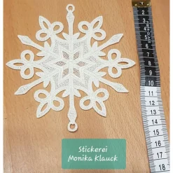 Weihnachtsdeko|Stickereimonikaklauck Wunderschöne Schneeflocke, cremeweiß , gestickt in Lace-Stickerei