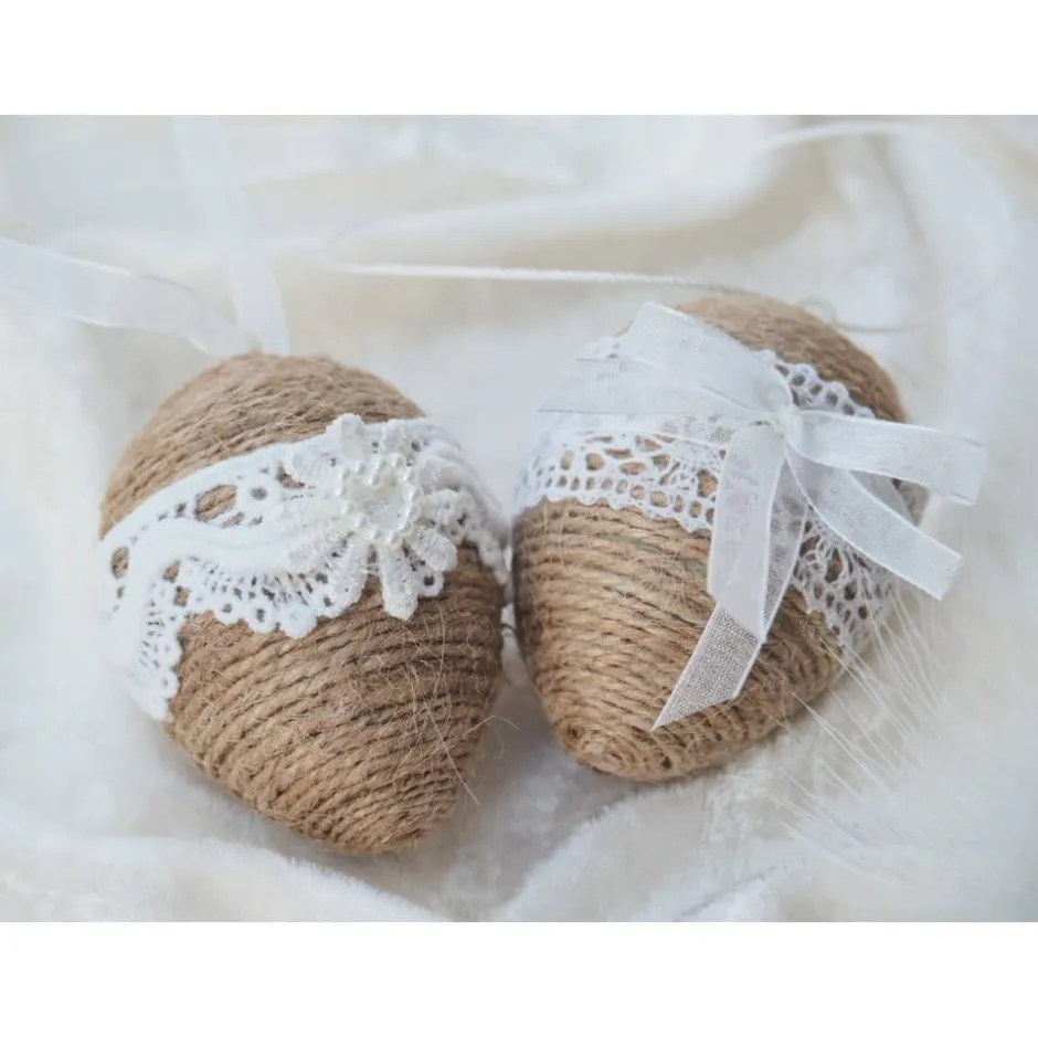 2x  OSTEREIER, Vintage- und Landhausstil, beige/weiß, Spitzenbänder, ca 6 cm Ostereier