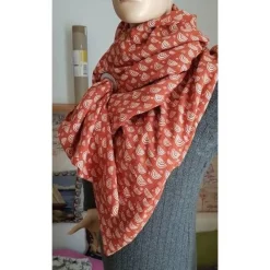 Online XXL Dreiecktuch  / Musselin Double Gauze / Rostrot mit weißen Regenbögen / Schaltuch / Halstuch/ Wickelschal/ Loop Accessoires
